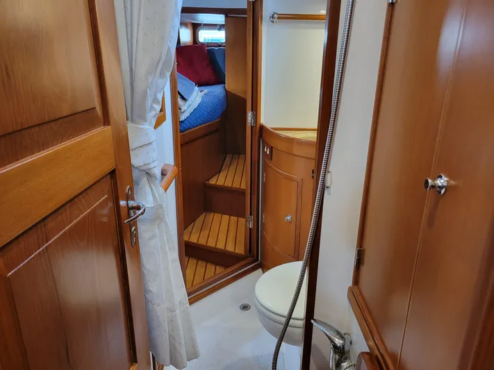 Phoenix Dawn Yacht Photos Pics 