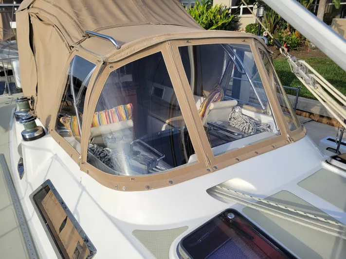 Phoenix Dawn Yacht Photos Pics 