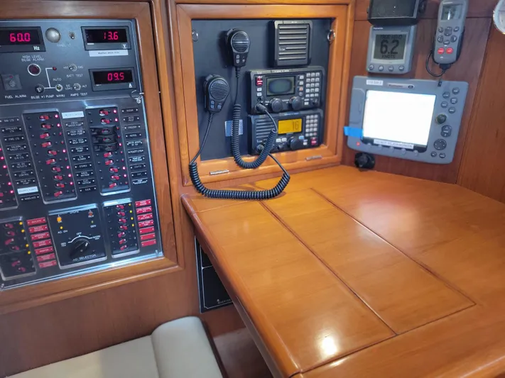 Phoenix Dawn Yacht Photos Pics 