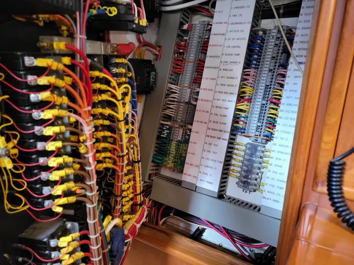 Phoenix Dawn Yacht Photos Pics 