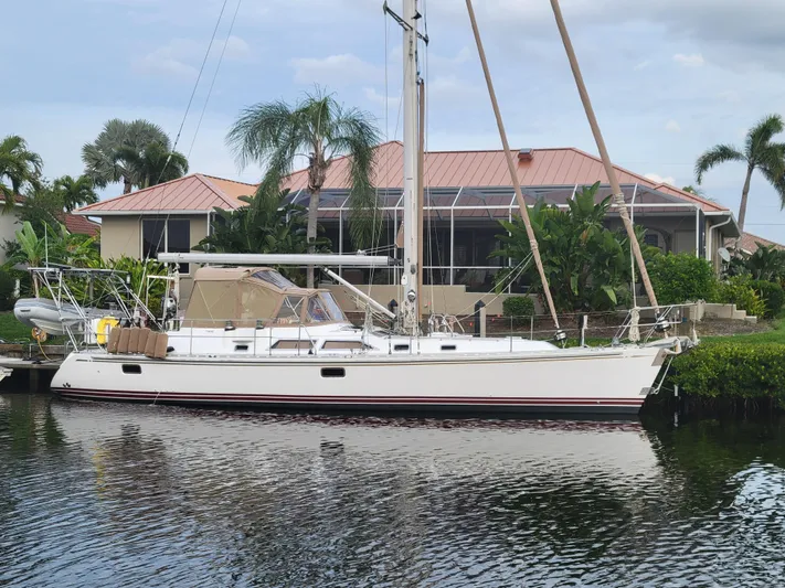 Phoenix Dawn Yacht Photos Pics 