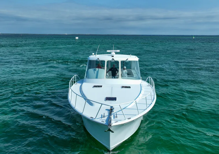 Big Horse Yacht Photos Pics 2006 Dixon Custom 52 Express- BIG HORSE