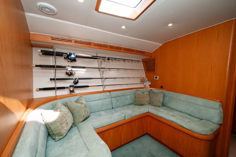 Big Horse Yacht Photos Pics 2006 Dixon Custom 52 Express- BIG HORSE- Salon