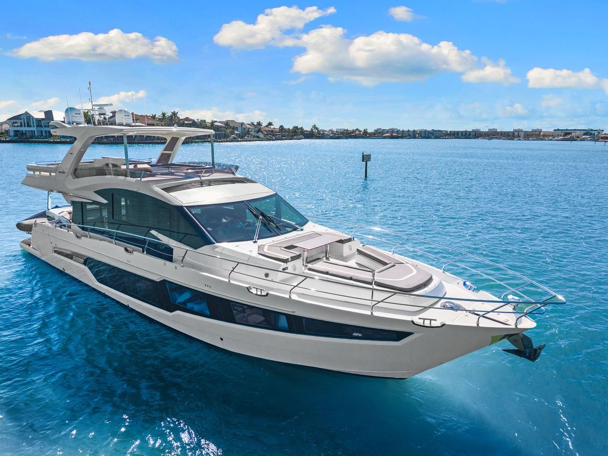 2020 Galeon 72 