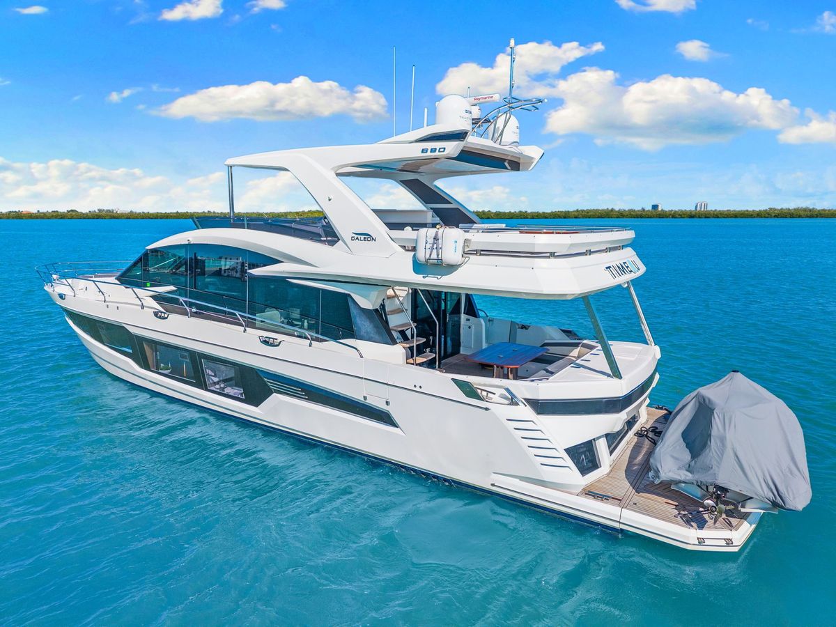 2020 Galeon 72 