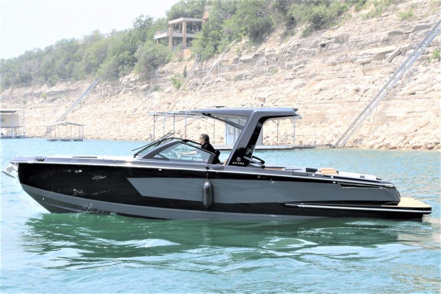 2022 Aviara AV32