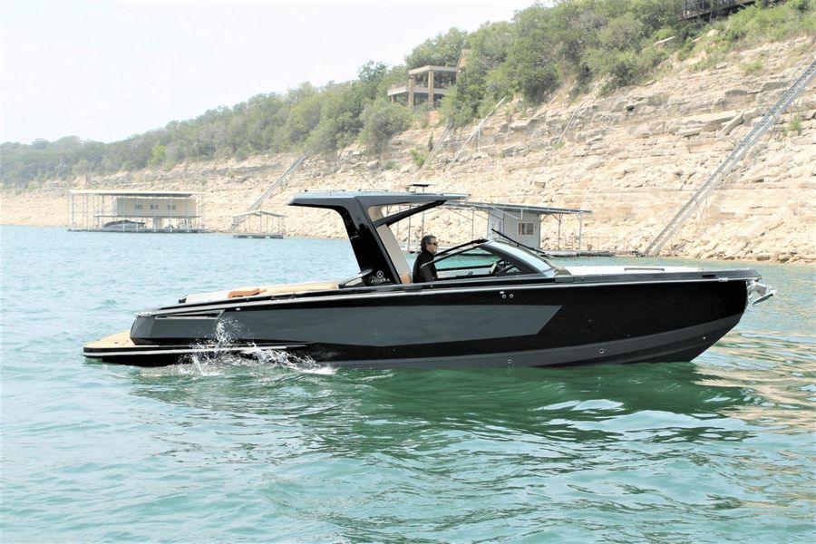 2022 Aviara AV32