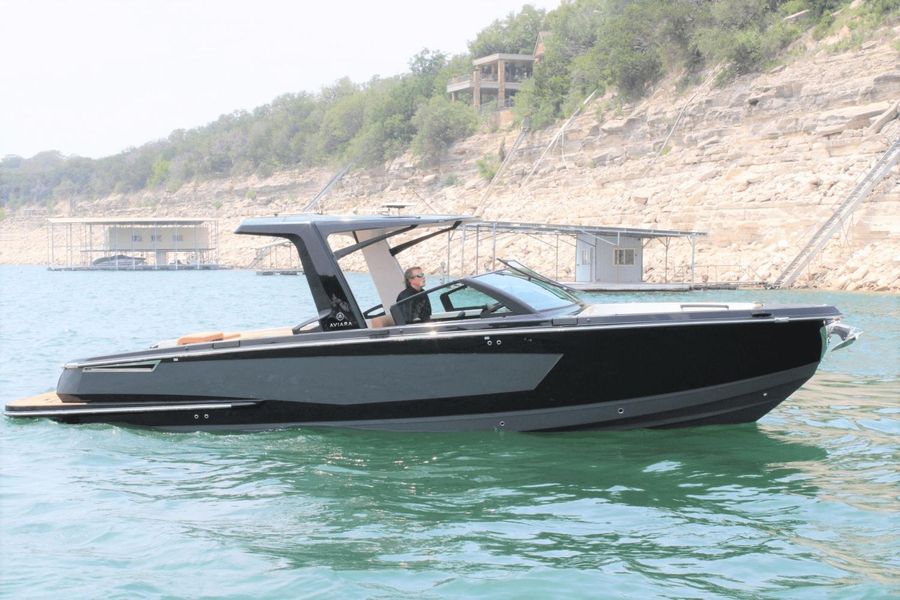 2022 Aviara AV32