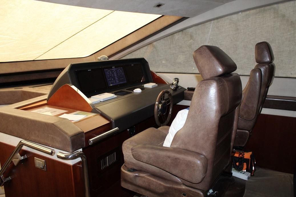 2008 Azimut 98 