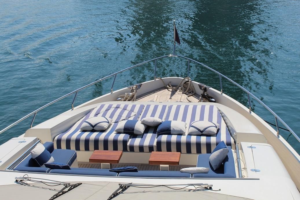 2008 Azimut 98 