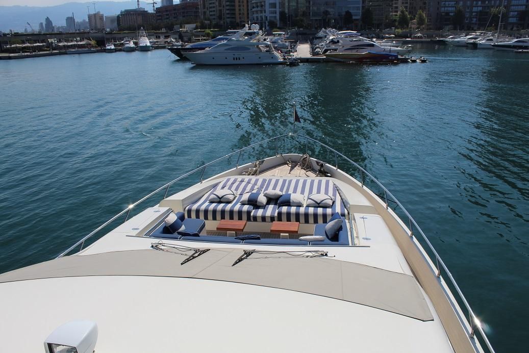 2008 Azimut 98 