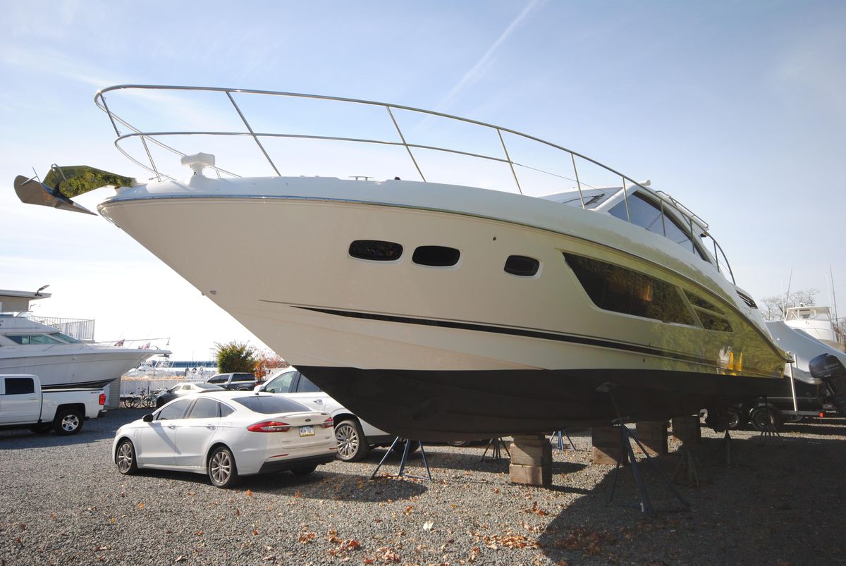 2017 Sea Ray 51 
