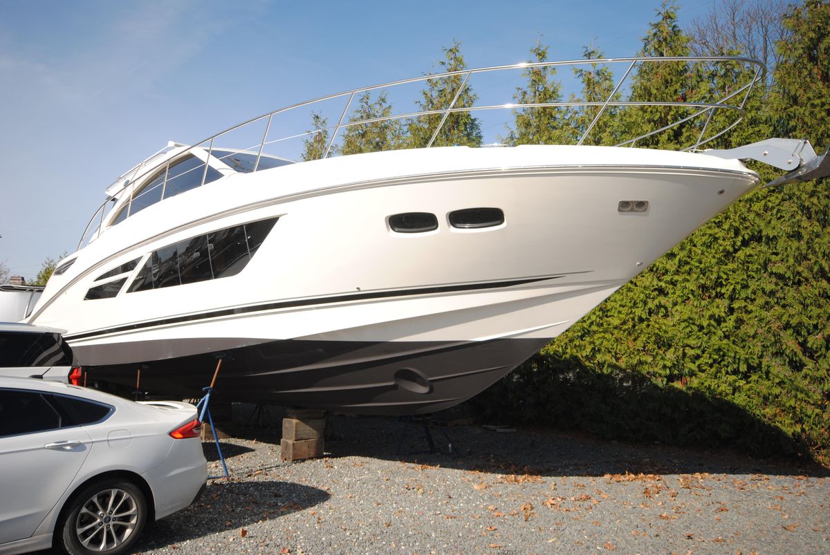 2017 Sea Ray 51 