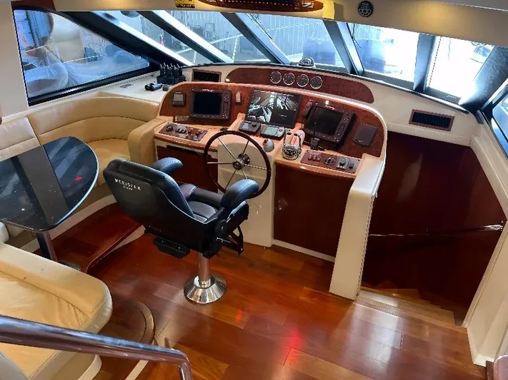 Oceans 10 Yacht Photos Pics 