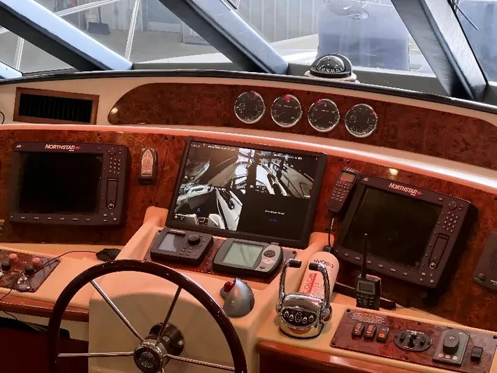 Oceans 10 Yacht Photos Pics 