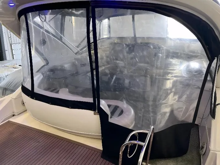 Oceans 10 Yacht Photos Pics 