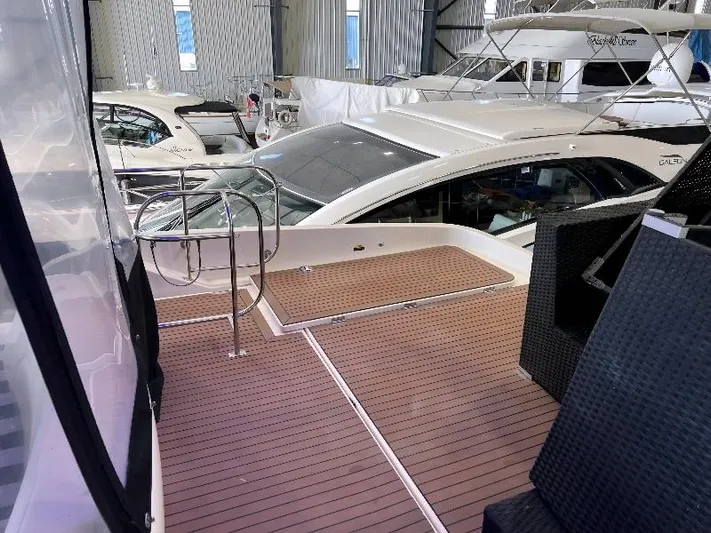 Oceans 10 Yacht Photos Pics 