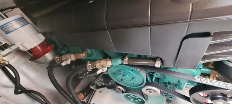 Salt Yacht Photos Pics 