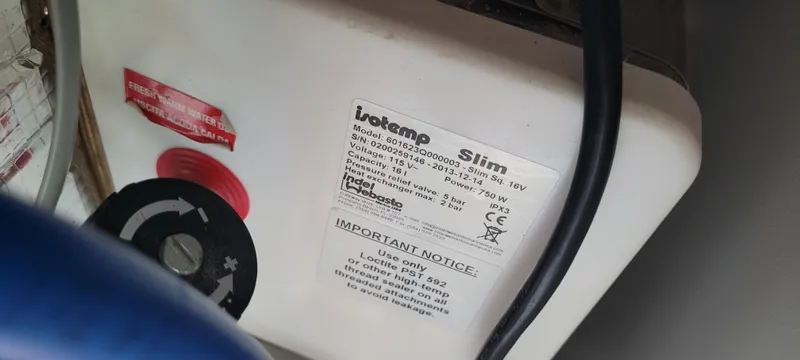 Salt Yacht Photos Pics 