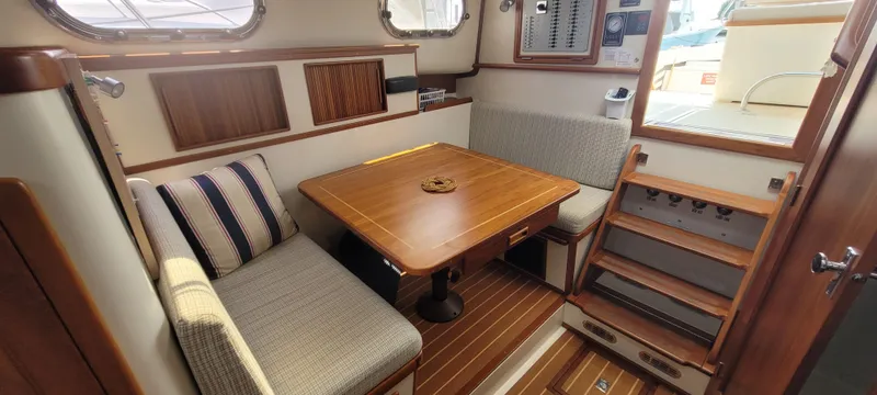 Salt Yacht Photos Pics 