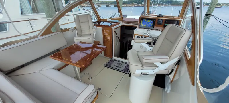 Salt Yacht Photos Pics 