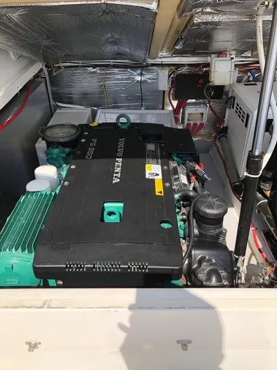 Salt Yacht Photos Pics 