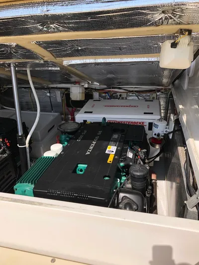 Salt Yacht Photos Pics 