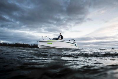 2023 Axopar 22 Spyder x Jobe Revolve