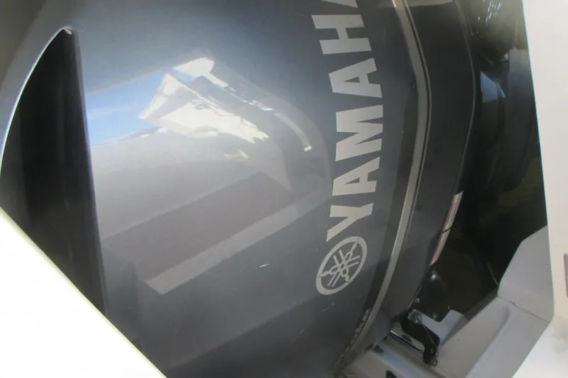 Worth Pursuit Yacht Photos Pics Yamaha engine on 2013 Pursuit SC 365i Sport Coupe boat.