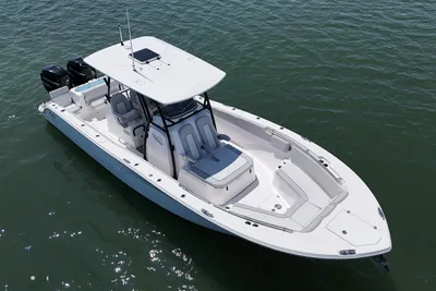 Sea Fox 328 Commander