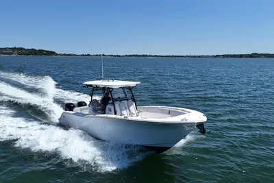Sea Fox 328 Commander