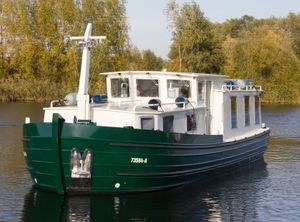 2017 One Design Alu Hausboot