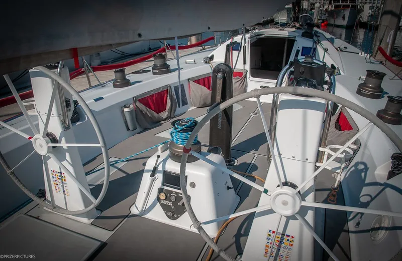 Pendragon Lv Yacht Photos Pics 