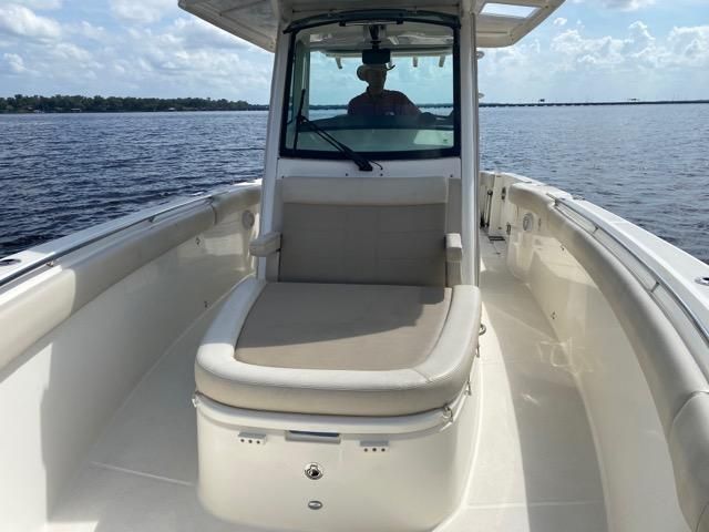 2017 Boston Whaler 330 Outrage