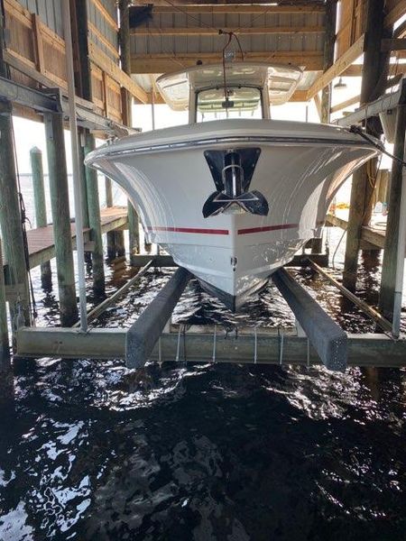 2017 Boston Whaler 330 Outrage