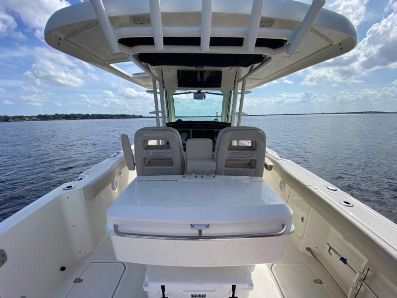 2017 Boston Whaler 330 Outrage