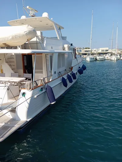 Saturnia Yacht Photos Pics 