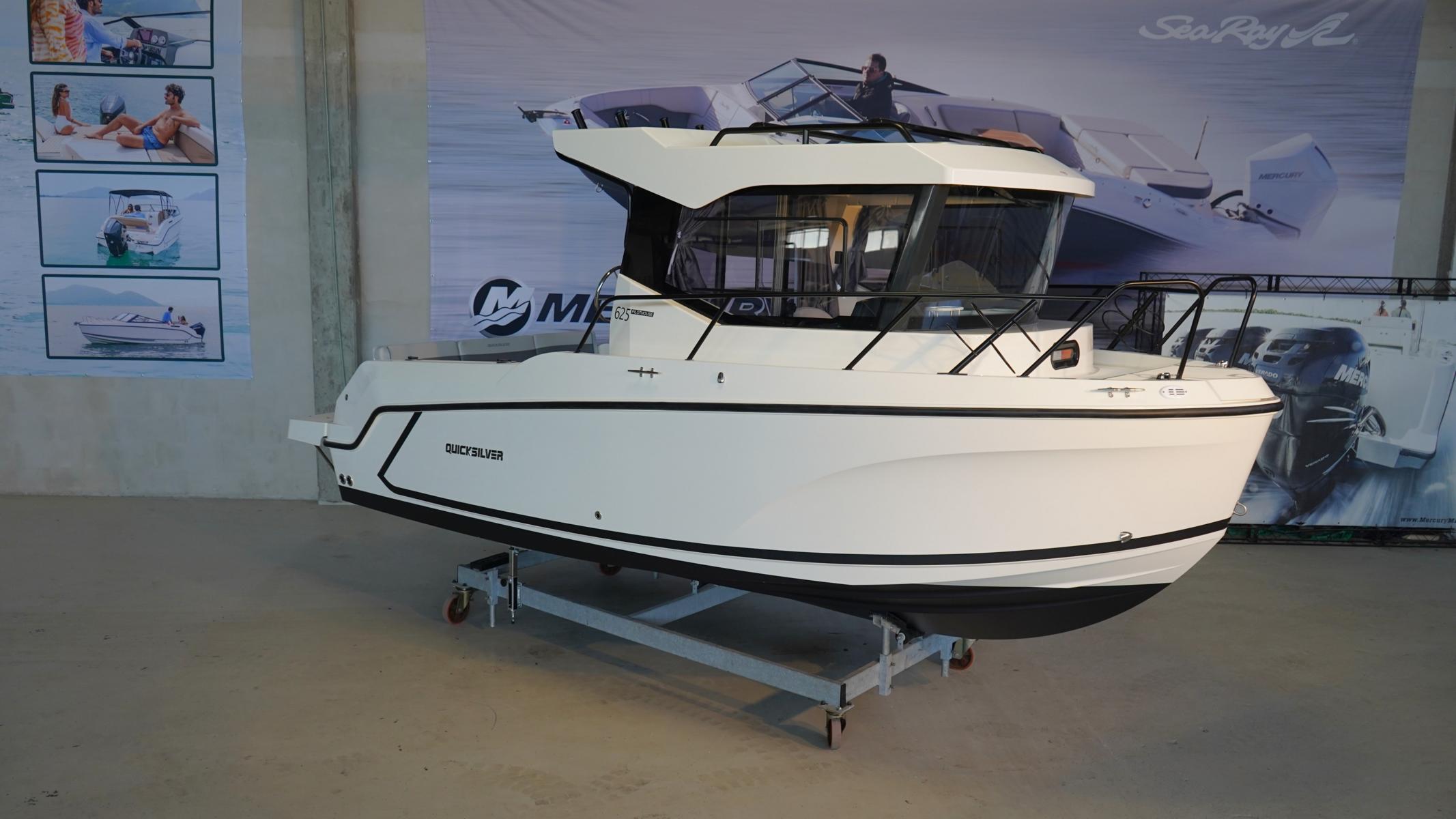 Quicksilver Captur 605 Pilothouse gliser, plovilo