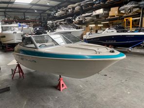 1993 Bayliner 1851 Sport Closed Deck