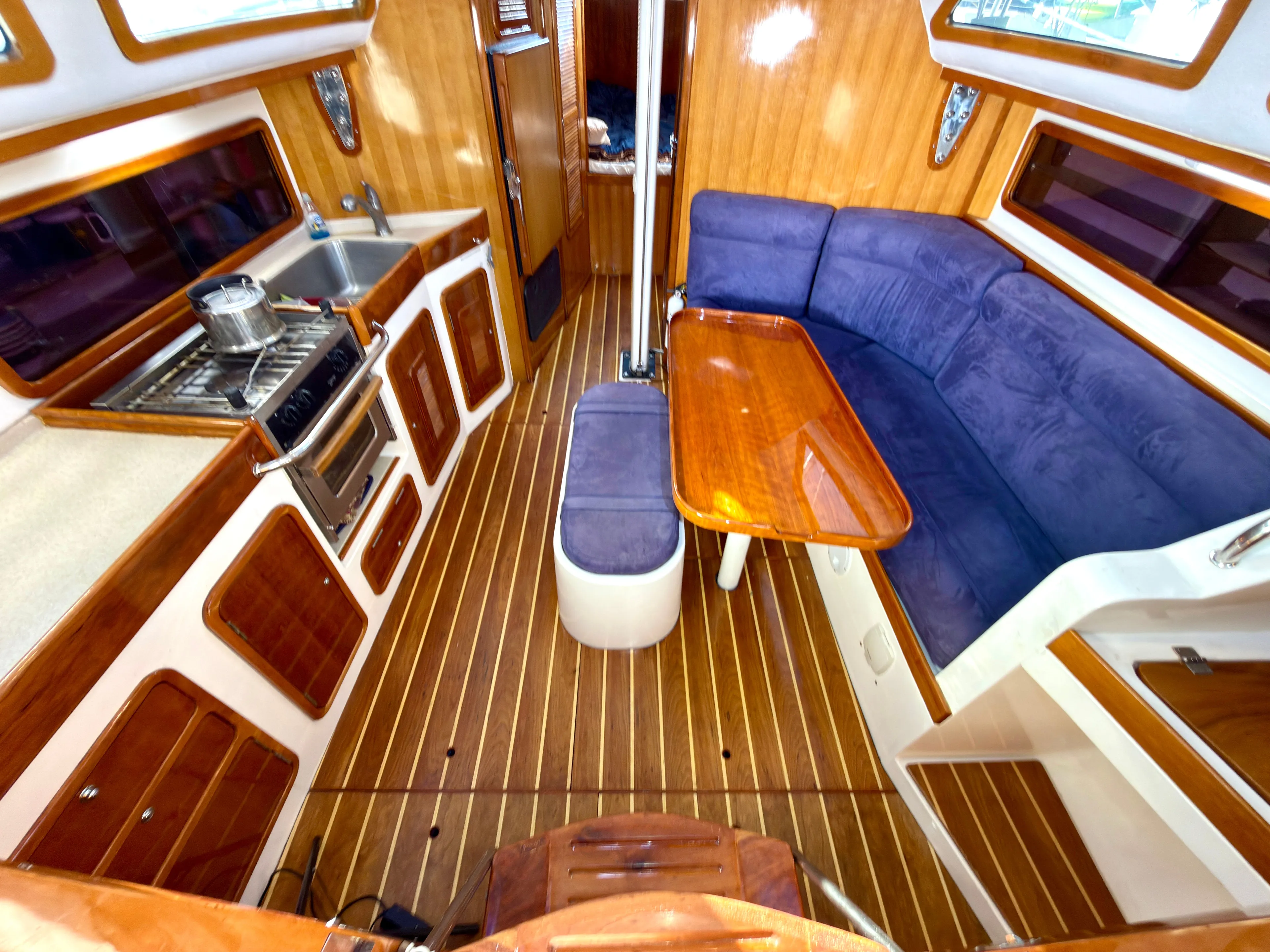 Uhambo Yacht Photos Pics 