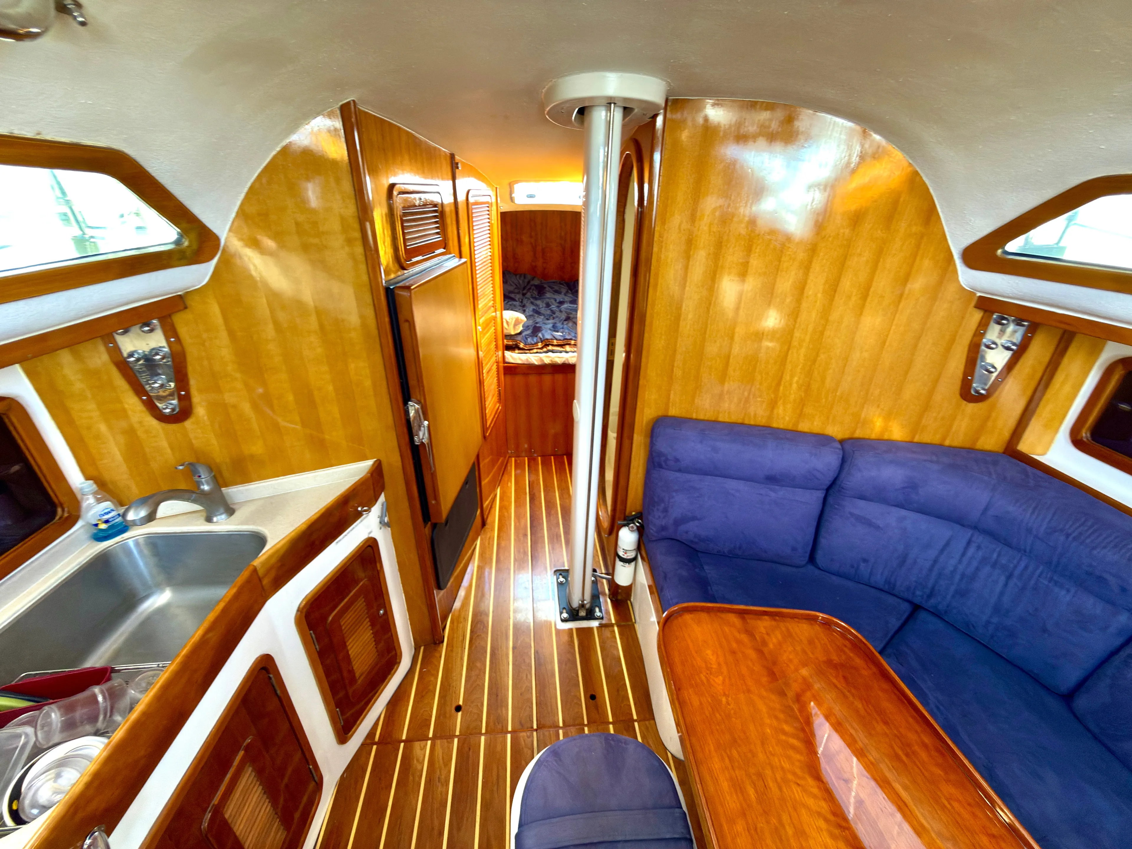 Uhambo Yacht Photos Pics 