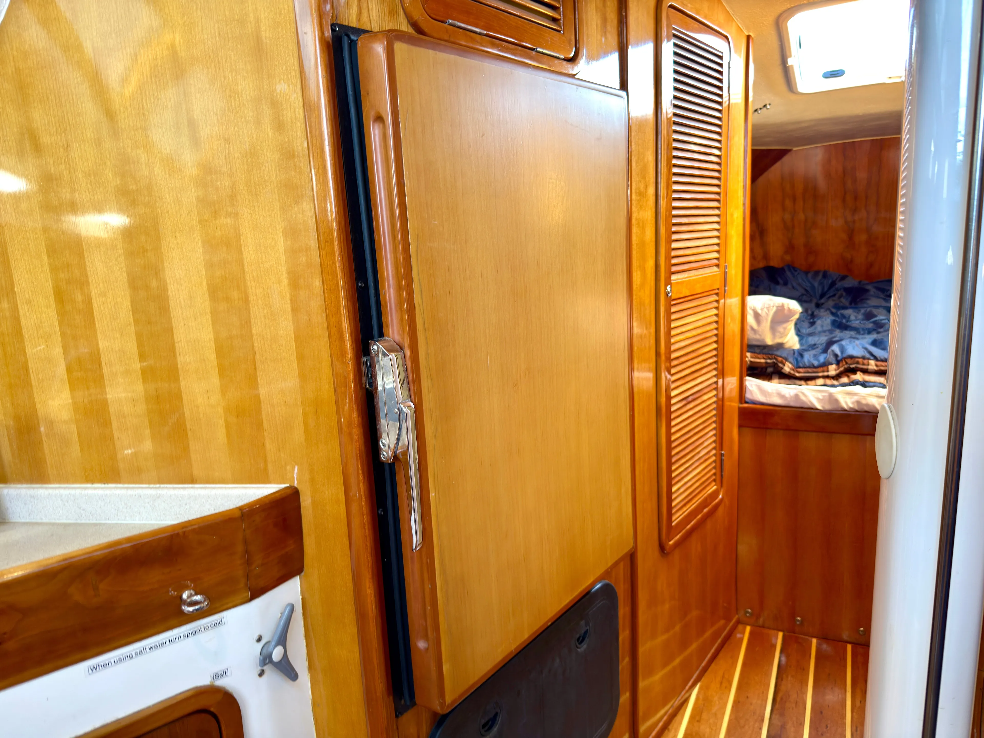 Uhambo Yacht Photos Pics 