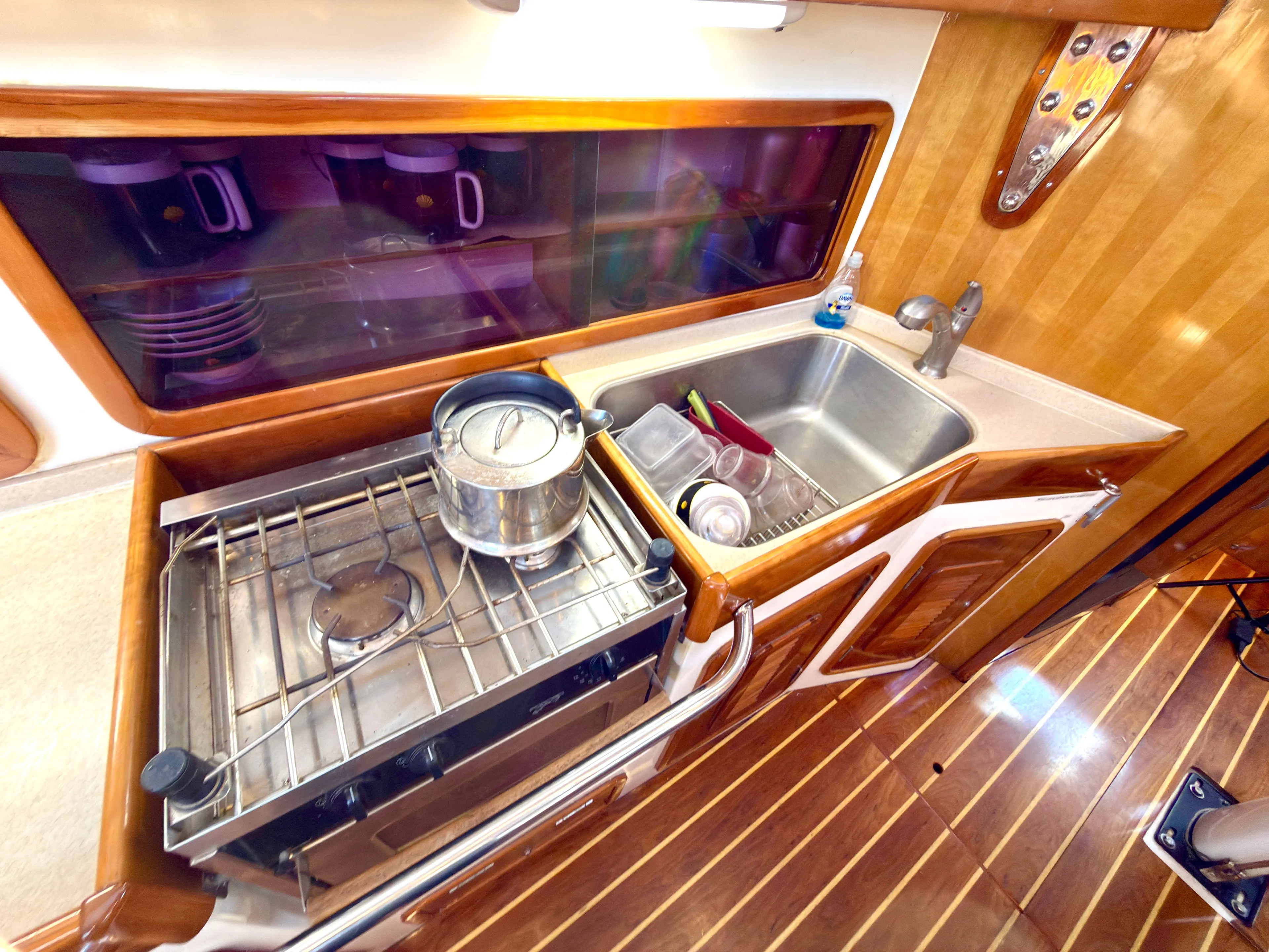 Uhambo Yacht Photos Pics 