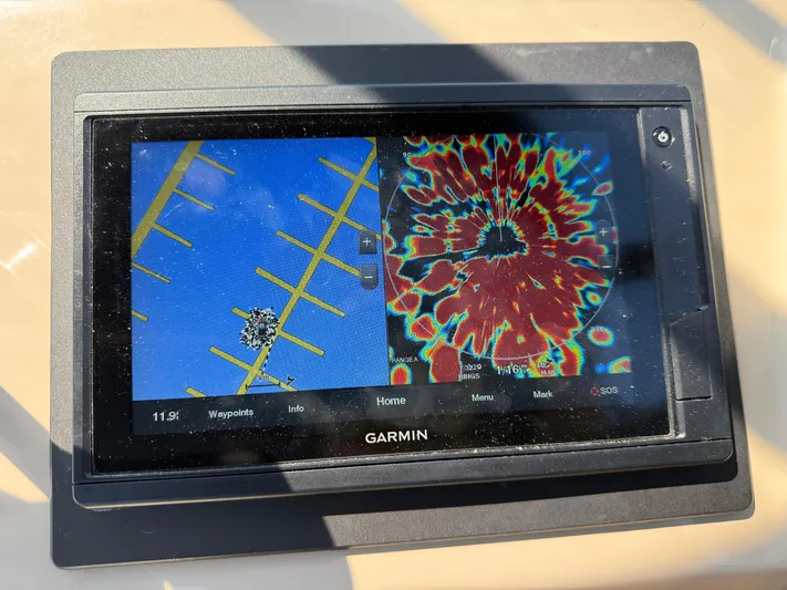  Yacht Photos Pics Garmin marine GPS display on 2006 Carver 36 Mariner boat dashboard.