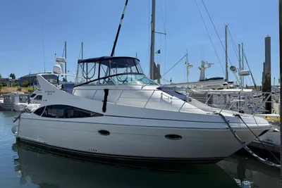 Carver 36 Mariner
