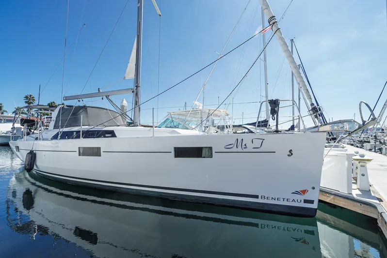 Ms T Yacht Photos Pics 