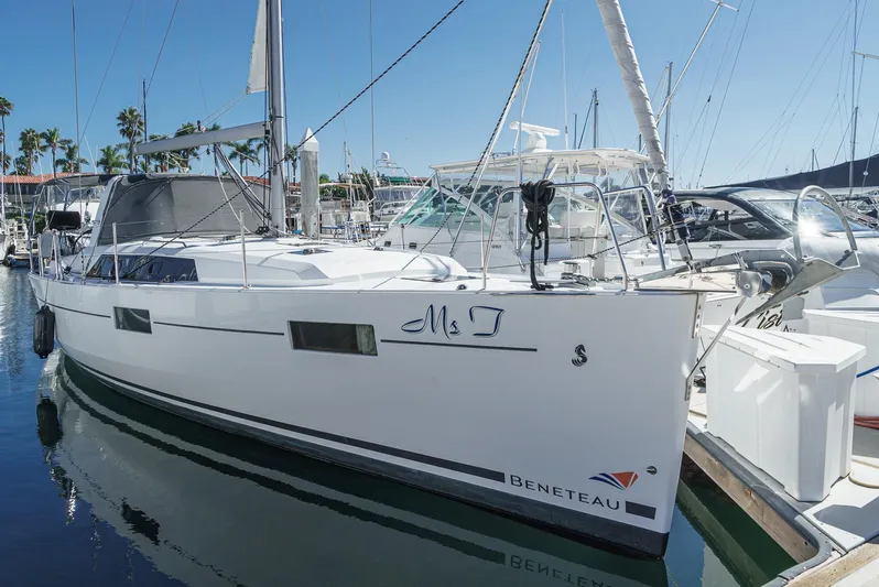 Ms T Yacht Photos Pics 