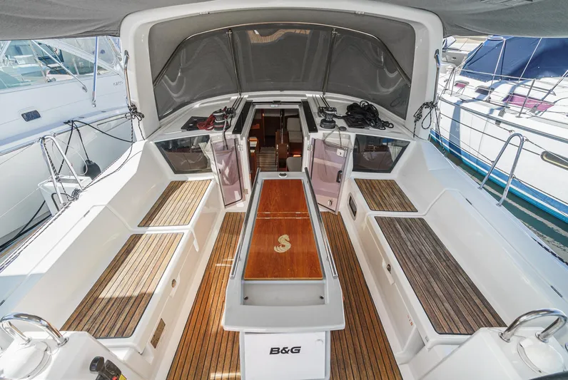 Ms T Yacht Photos Pics 