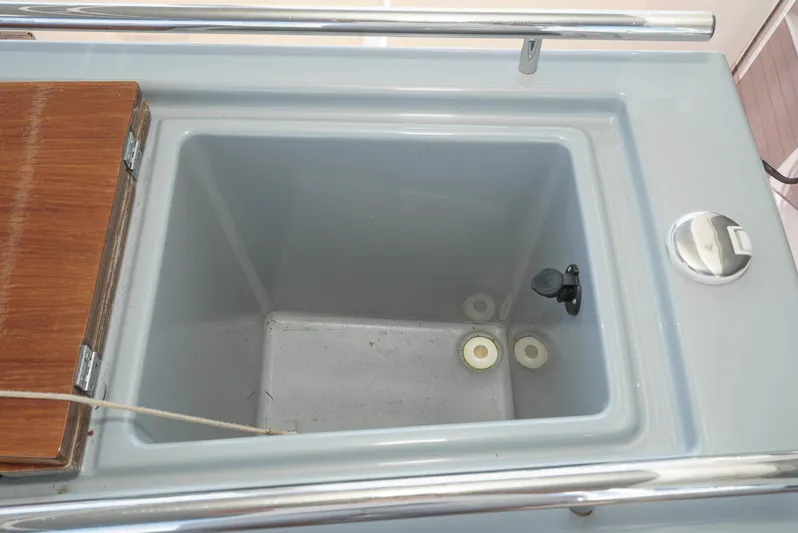 Ms T Yacht Photos Pics 