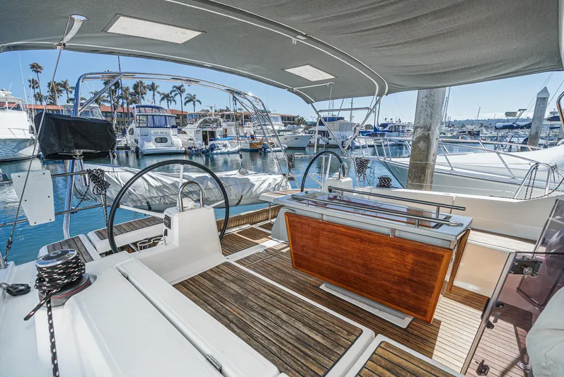 Ms T Yacht Photos Pics 